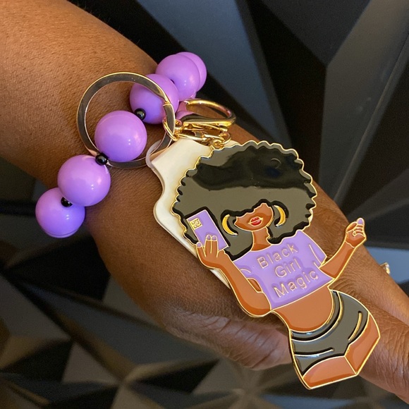 Black Girl Magic Bracelet Keychain - Picture 4 of 4